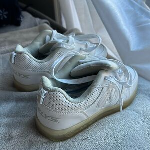 Heelys Youth Shoe White Size 5